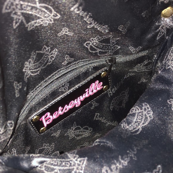 Betsey Johnson crossbody bag - Picture 7 of 7
